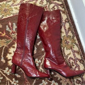 Staid gorgeous red patent leather boots